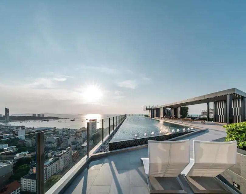 The Base Central Pattaya Quiet King-Bed With Infinity Pool & Free Netflix! エクステリア 写真