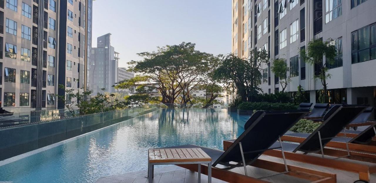 The Base Central Pattaya Quiet King-Bed With Infinity Pool & Free Netflix! エクステリア 写真