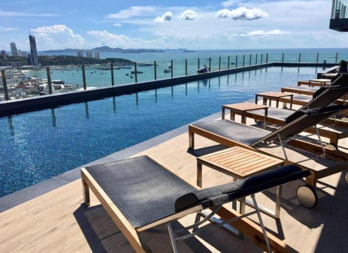 The Base Central Pattaya Quiet King-Bed With Infinity Pool & Free Netflix! エクステリア 写真